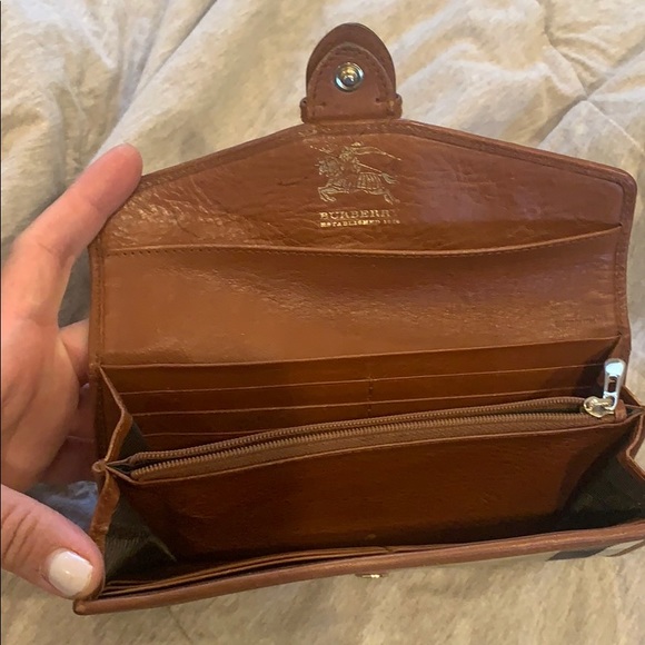 Burberry Wallet - Picture 3 of 3